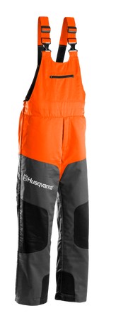 Hängselbyxa Husqvarna Classic, 44 i gruppen Skog / Röjsågar / Skyddsutrustning / Kläder (DOLD) / Skyddsbyxor hos Entreprenadbutiken (5295196-44)
