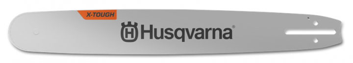 Husqvarna X-Tough svärd i metall med logo och ett hål för fäste. Lång, smal design för motorsågar.