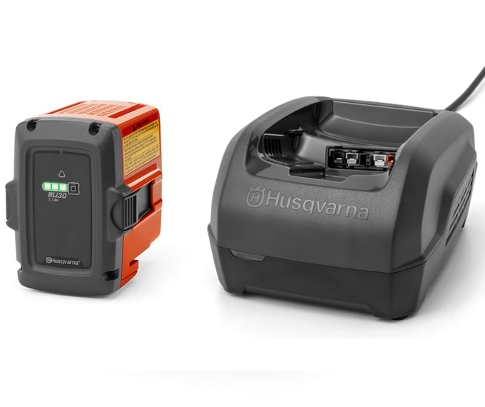 Batteripaket BLi30 & Laddare QC250 i gruppen Trädgård / Batterimaskiner / Tillbehör batterimaskiner hos Entreprenadbutiken (9679377)