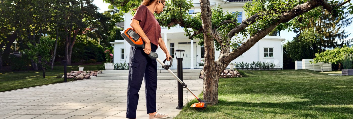 Husqvarnas grästrimmers är utformade för att ge det perfekta slutresultatet i trädgården eller andra grönområden
