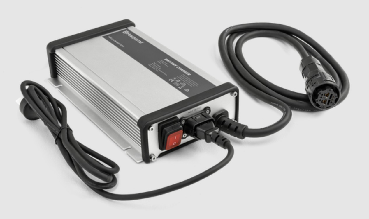 POWER SUPPLY PS900C 900 W, PLU