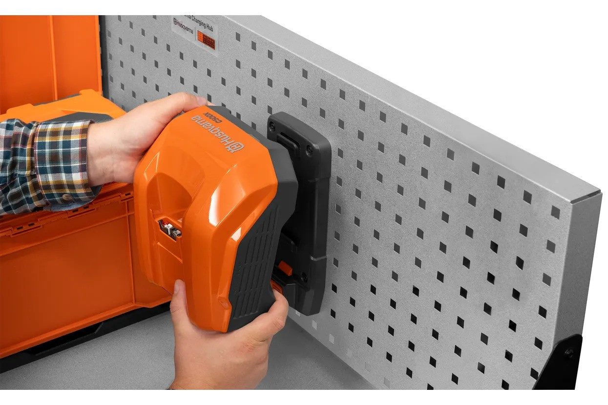 Väggmonteringsplatta för Husqvarna C500X & C750X