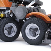 Husqvarna Rider 214TC Comfort Edition med Combi 103 klippaggregat Husqvarna Rider 214TC Comfort Edition med Combi 103 klippaggregat