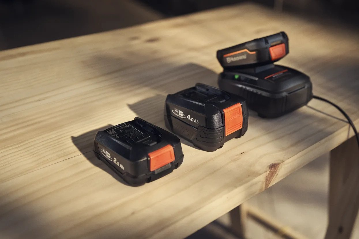 Husqvarna Aspire™ batteriladdare 18-C70