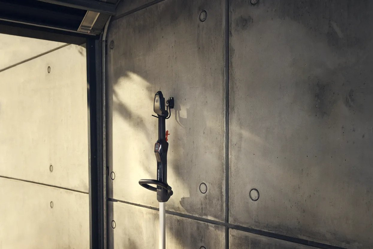 Husqvarna Aspire™ T28 Trimmer - med batteri(4.0Ah) och laddare