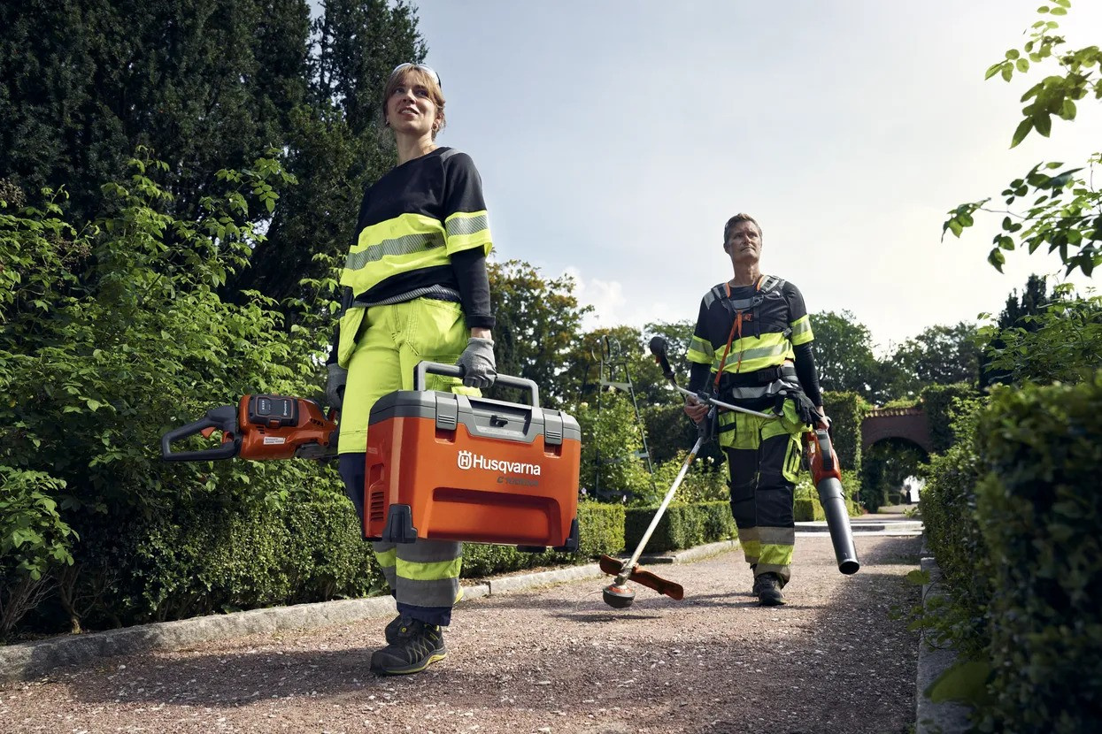 Husqvarna batteriladdare C1000X4