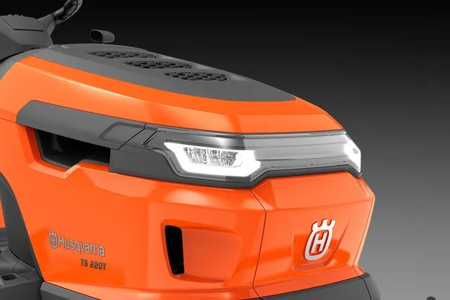 Husqvarna TS 217T Traktor