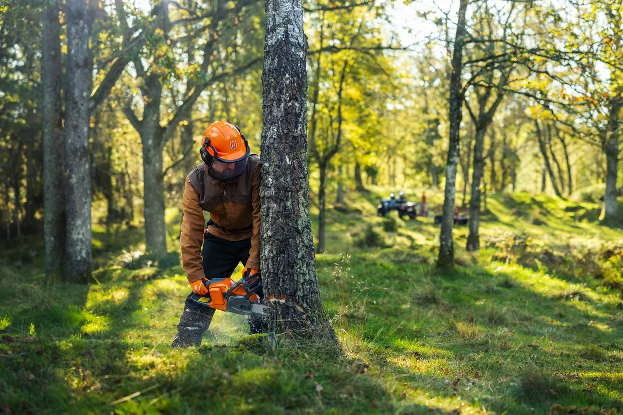 Husqvarna 440i Batterimotorsåg inkl batteri & laddare